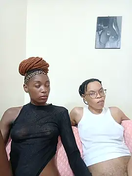 Snapshot of Sexy_Dymme chatting on 19, 5, 2026 Sexy Dymme online show from 19, 5, 2026
