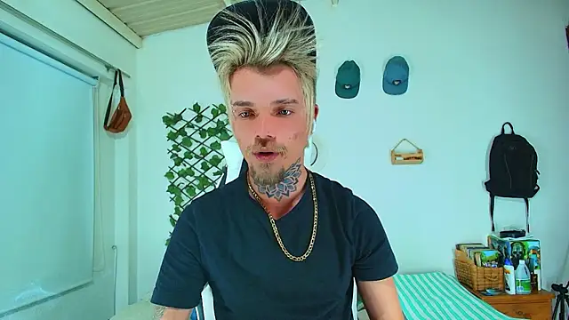 Snapshot of Gold_Loyal77 chatting on 16, 2, 2026 Gold Loyal77 online show from 16, 2, 2026