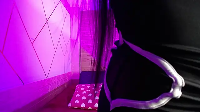 isabella rossee online show from 21, 11, 2025