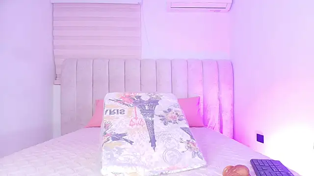 chloe leroy  online show from 29, 11, 2025