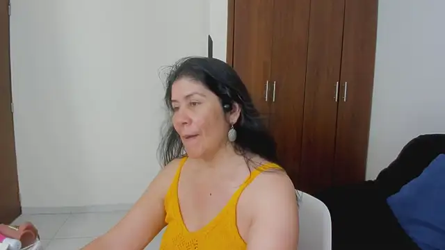 Snapshot of kiraGeiner chatting on 24, 6, 2026 kiraGeiner online show from 24, 6, 2026