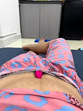 sharon-Hanna online show from 20, 10, 2025