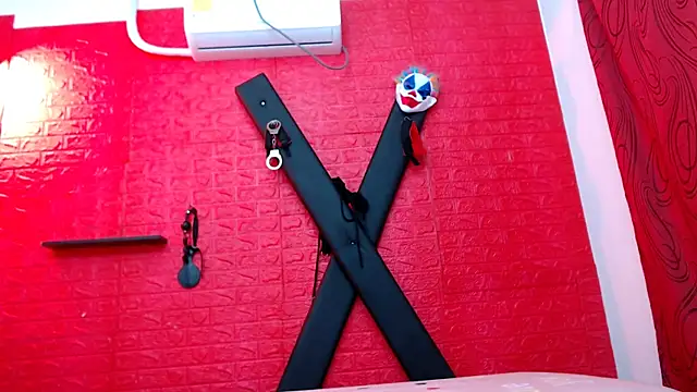 bdsmforever18 online show from 14, 7, 2026