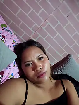 Snapshot of bella01-25-23 chatting on 12, 10, 2025 bella01-25-23 online show from 12, 10, 2025