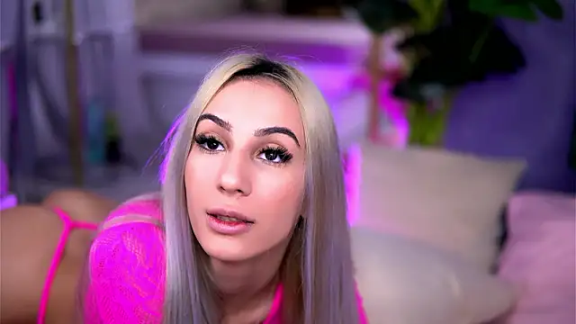 AwaLynch online show from 14, 2, 2026