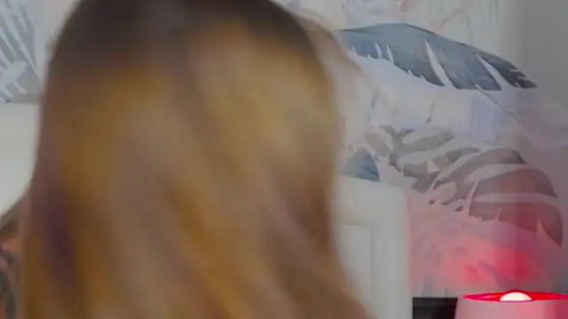 MarilynNova online show from 13, 11, 2025