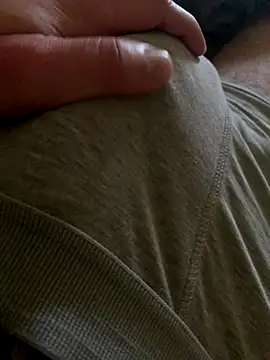 MuzzyFacing online show from 25, 11, 2025