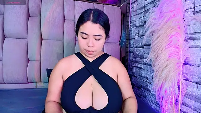 Snapshot of Samy_Grey01 chatting on 6, 5, 2026 Samy Grey01 online show from 6, 5, 2026
