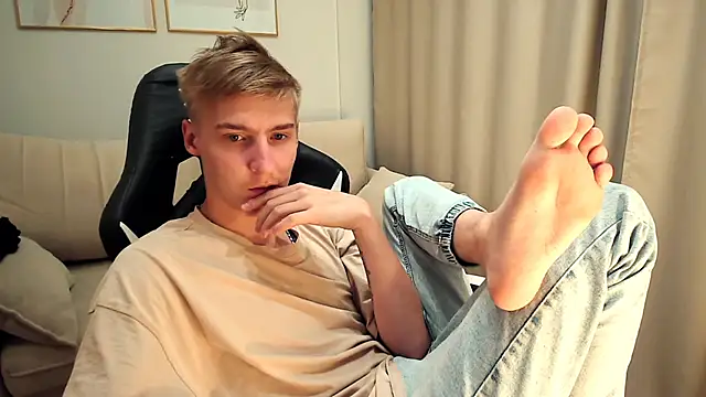 MrSexyCum4U online show from 27, 9, 2025