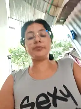 Lily-o online show from 7, 1, 2026