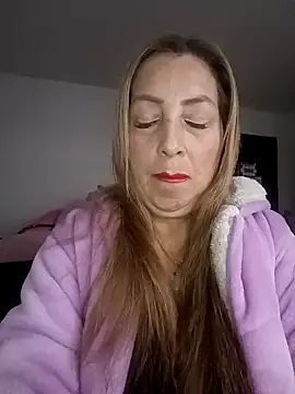 Snapshot of Estefania_Arce chatting on 7, 1, 2026 Estefania Arce online show from 7, 1, 2026