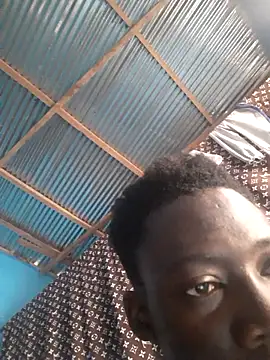 Snapshot of azomedo chatting on 12, 4, 2026 azomedo online show from 12, 4, 2026