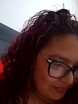 Snapshot of ladytropical1 chatting on 4, 10, 2025 ladytropical1 online show from 4, 10, 2025