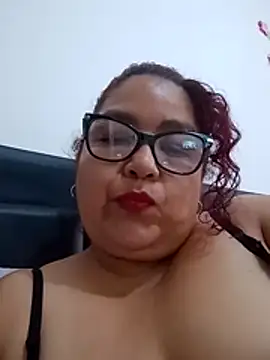 Snapshot of ladytropical1 chatting on 20, 11, 2025 ladytropical1 online show from 20, 11, 2025