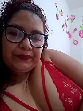 Snapshot of ladytropical1 chatting on 28, 11, 2025 ladytropical1 online show from 28, 11, 2025