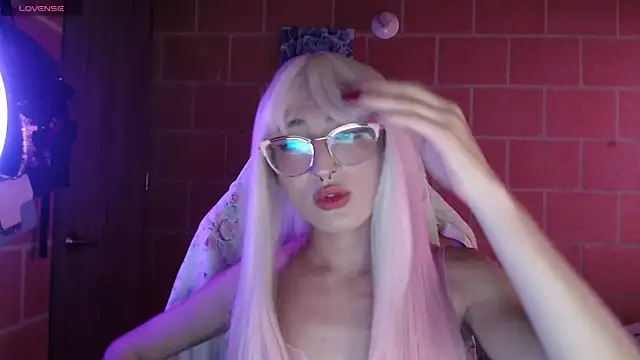 Snapshot of Andrea_camilaaa chatting on 29, 4, 2026 Andrea camilaaa online show from 29, 4, 2026