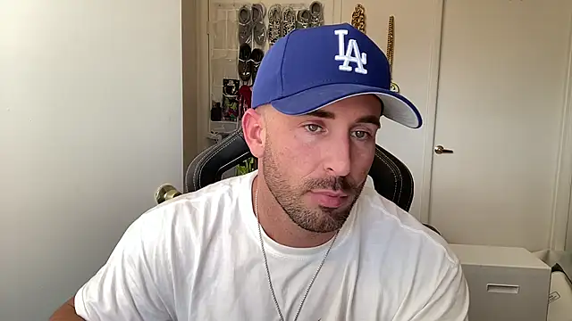 Snapshot of brettmycles28 chatting on 28, 7, 2026 brettmycles28 online show from 28, 7, 2026