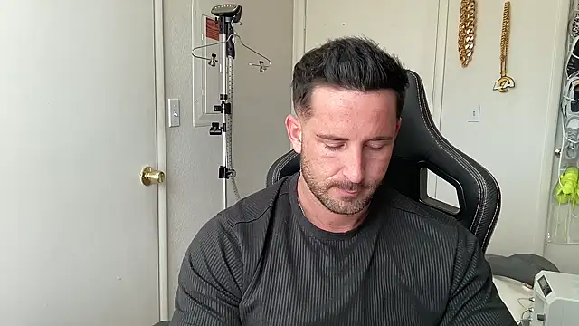 Snapshot of brettmycles28 chatting on 30, 7, 2026 brettmycles28 online show from 30, 7, 2026