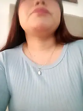 LucyPetit online show from 29, 9, 2025