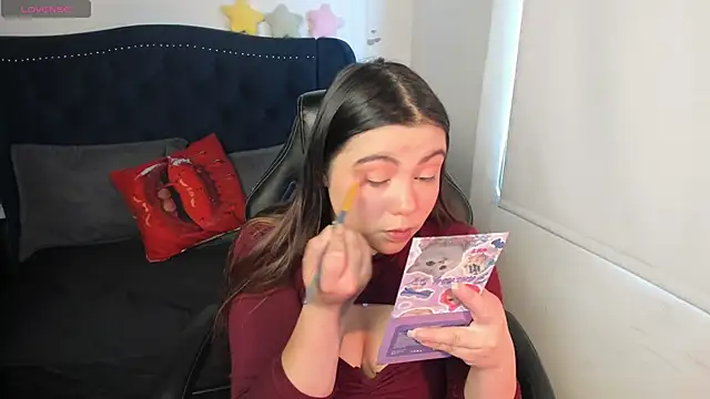 LucyPetit online show from 26, 11, 2025