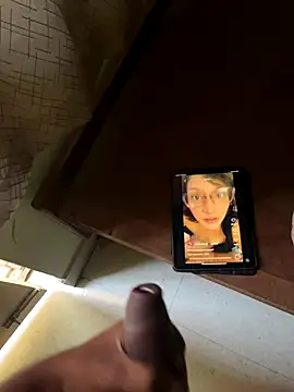 Snapshot of dickfuckerkkk chatting on 22, 9, 2025 dickfuckerkkk online show from 22, 9, 2025