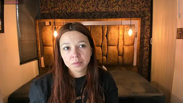 Isa Thompson   online show from 10, 1, 2026