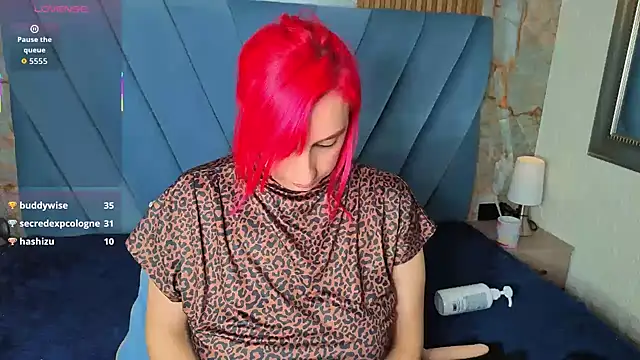 angel  red  online show from 30, 11, 2025