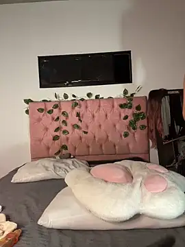  maki   online show from 20, 2, 2026