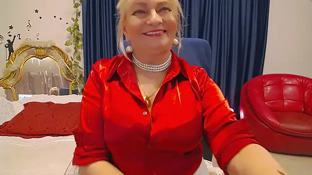 HypnotikCate online show from 1, 3, 2025