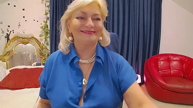 HypnotikCate online show from 8, 3, 2025