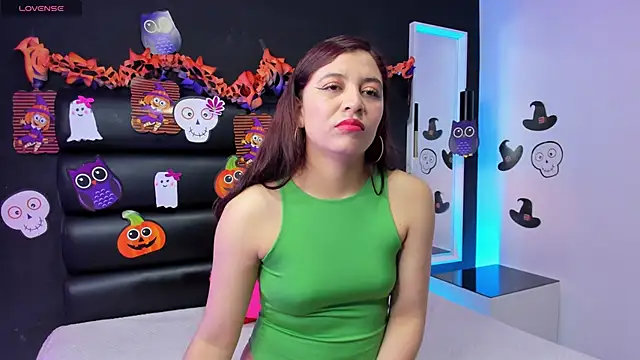 SoftieNymph online show from 25, 10, 2025