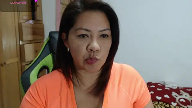 hiilarybrown online show from 23, 9, 2025