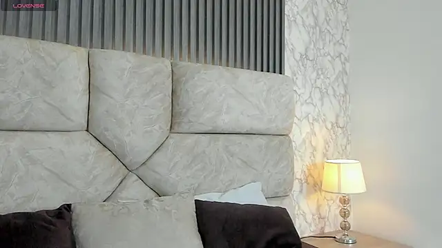 leilapons online show from 19, 10, 2025