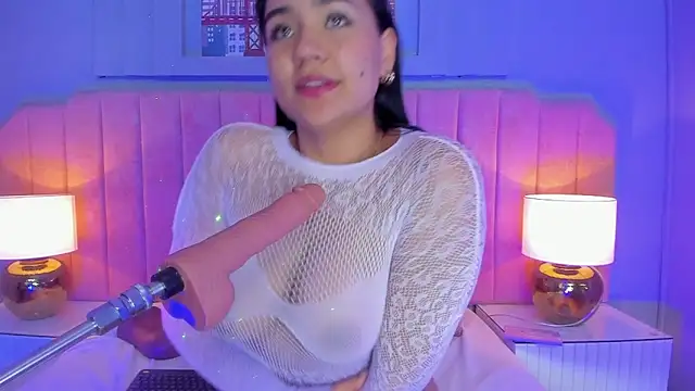 Snapshot of noa_moon chatting on 1, 10, 2025 noa moon online show from 1, 10, 2025