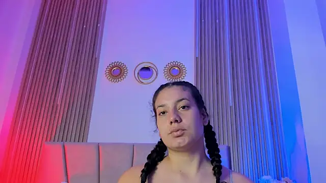 Rachell Jamess online show from 31, 10, 2025