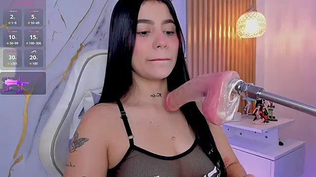 alissaowens  online show from 2, 6, 2026
