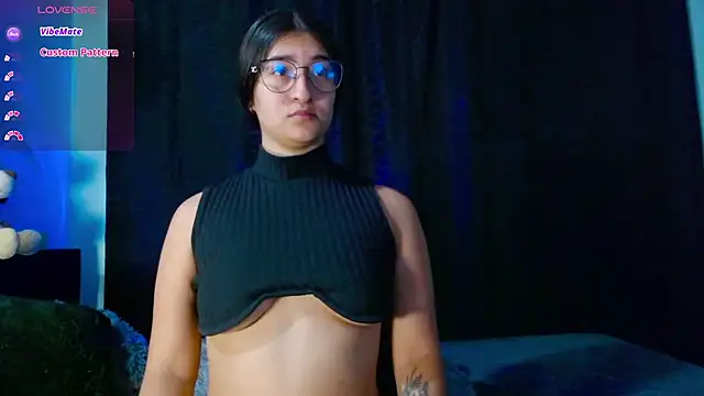 EVAH LEE  online show from 17, 10, 2025