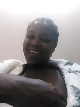 CandyMayaxx2 online show from 17, 11, 2025