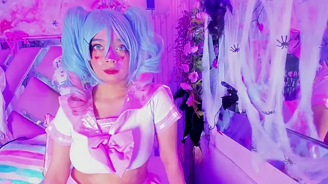 Akane Hikari  online show from 18, 11, 2025