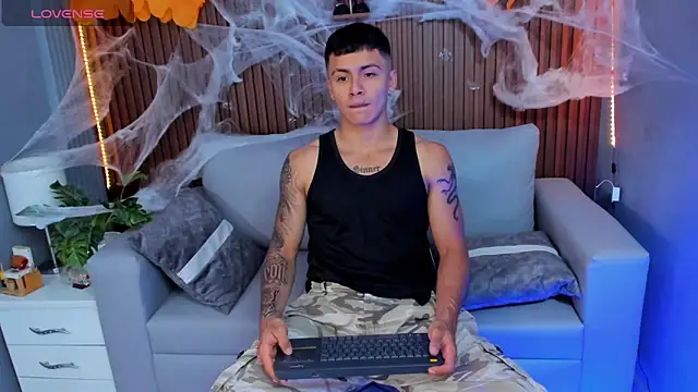 Leo santoro online show from 18, 10, 2025