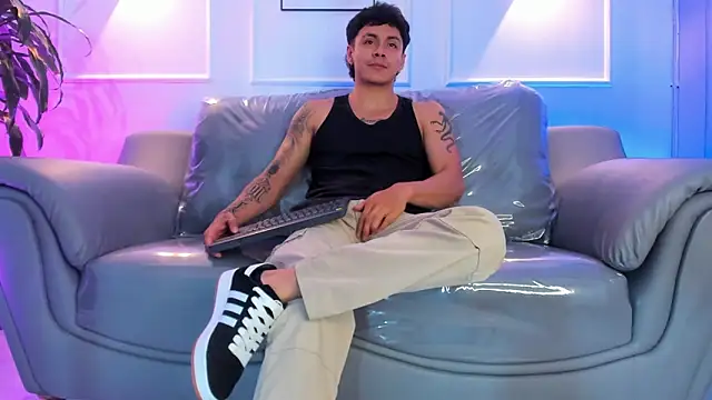 Leo santoro online show from 25, 3, 2026