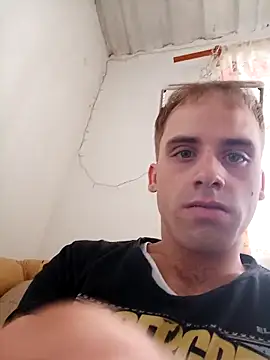 Snapshot of alex-golden chatting on 28, 3, 2026 alex-golden online show from 28, 3, 2026