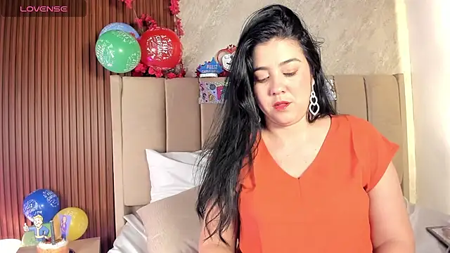  Cris Spicy  online show from 11, 9, 2025