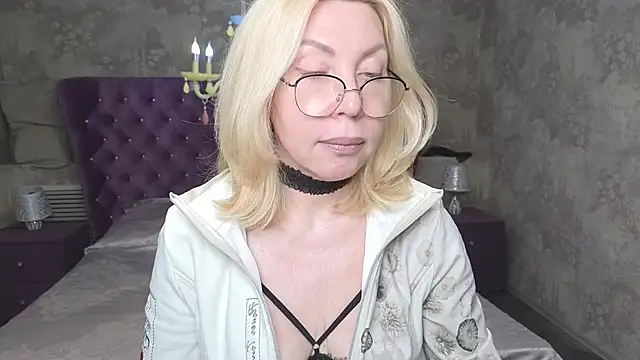 Wendy Waves online show from 10, 5, 2026