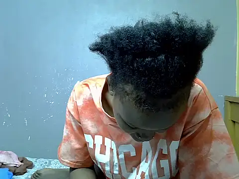 Sweetlanah online show from 3, 10, 2025