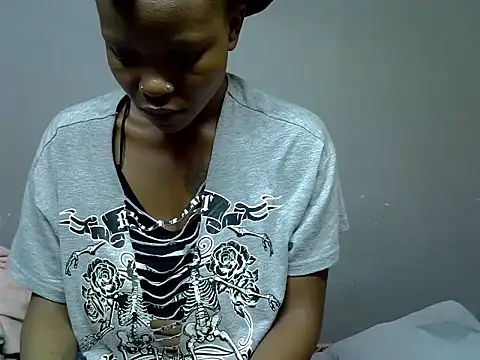 Sweetlanah online show from 2, 11, 2025