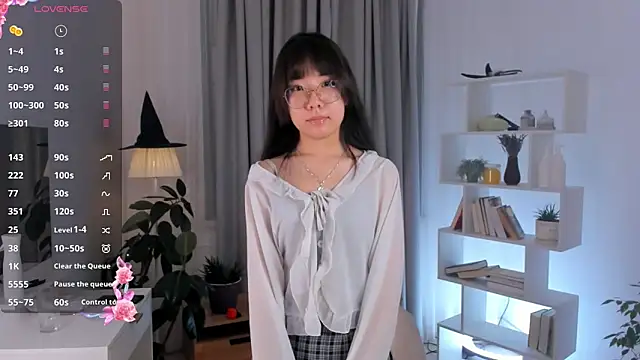 UdelaDodson online show from 27, 11, 2025