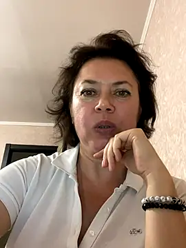 Snapshot of Kiravix chatting on 24, 9, 2025 Kiravix online show from 24, 9, 2025