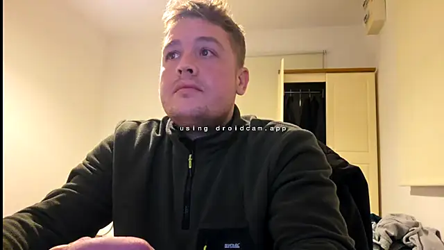 Snapshot of giovanotto47 chatting on 22, 10, 2025 giovanotto47 online show from 22, 10, 2025