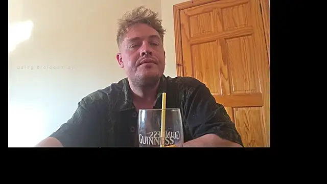 Snapshot of giovanotto47 chatting on 26, 5, 2026 giovanotto47 online show from 26, 5, 2026
